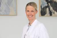 Dr. Katarina Dennis